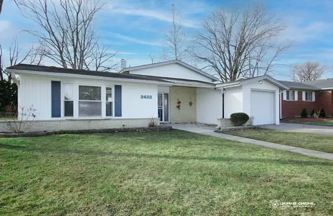 3438 Rock Pkwy, Waukegan, IL 60087