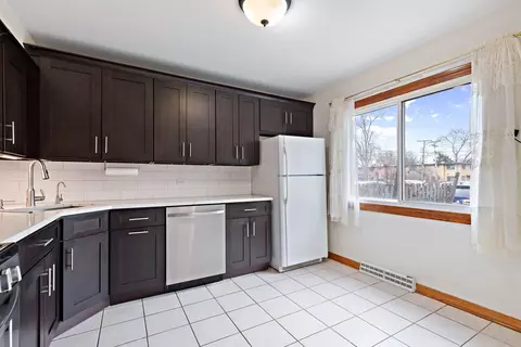 627 Maple Ct, Mount Prospect, IL 60056 photo 5