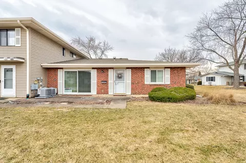 1028 Tobey Ct #1028, Schaumburg, IL 60194