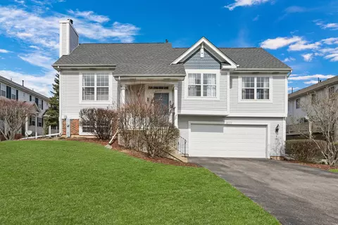 2777 N Augusta Dr, Wadsworth, IL 60083