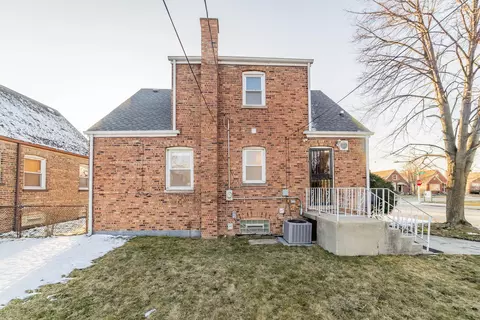 Exterior - 11001 S Peoria St, Chicago, IL 60643 photo 6 of 8
