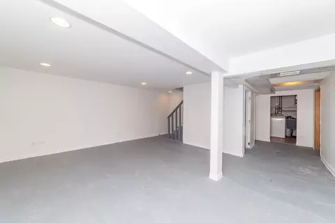 Exterior - 11001 S Peoria St, Chicago, IL 60643 photo 3 of 8