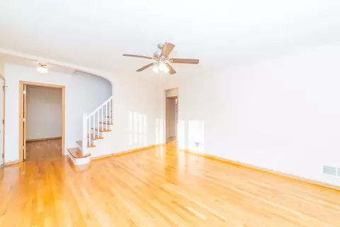 Living - 11001 S Peoria St, Chicago, IL 60643 photo 1 of 1