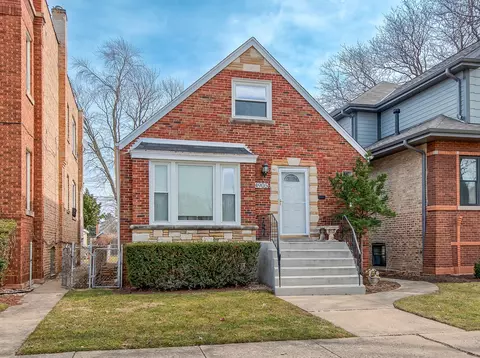 4905 N Mcvicker Ave, Chicago, IL 60630