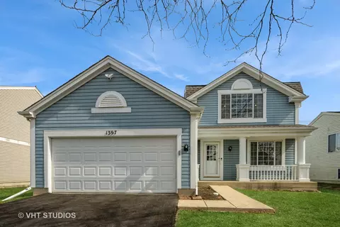 1397 Green Oak Trl, Aurora, IL 60506