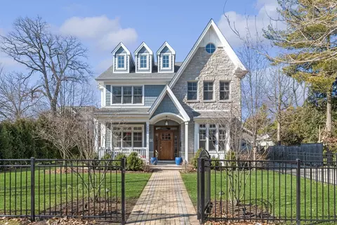 300 Fairview Ave, Winnetka, IL 60093