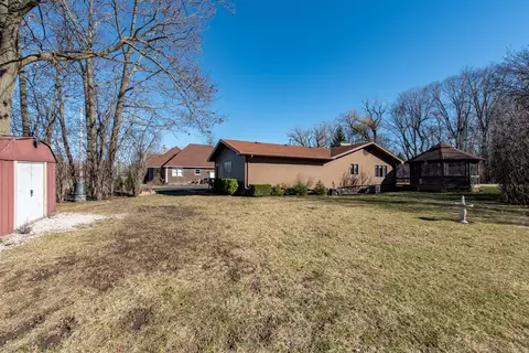Exterior - 4389 W Forest Ave, Gurnee, IL 60031 photo 12 of 12