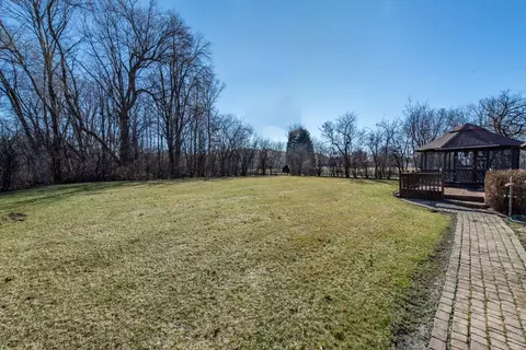 Exterior - 4389 W Forest Ave, Gurnee, IL 60031 photo 7 of 12