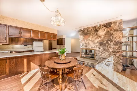 Dining - 4389 W Forest Ave, Gurnee, IL 60031 photo 3 of 4