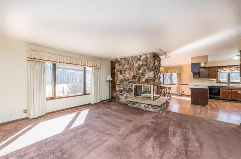 Living - 4389 W Forest Ave, Gurnee, IL 60031 photo 5 of 6