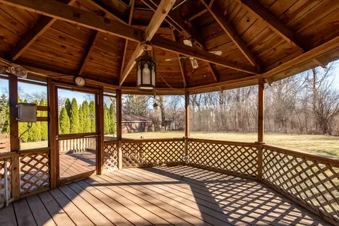 Exterior - 4389 W Forest Ave, Gurnee, IL 60031 photo 5 of 12