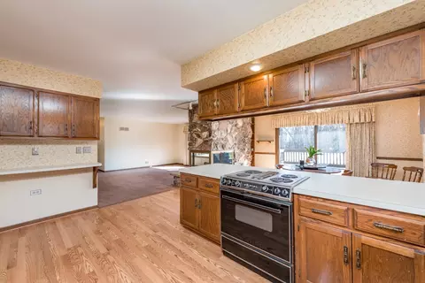 Kitchen - 4389 W Forest Ave, Gurnee, IL 60031 photo 3 of 3