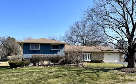 159 Hilltop Ln, Sleepy Hollow, IL 60118