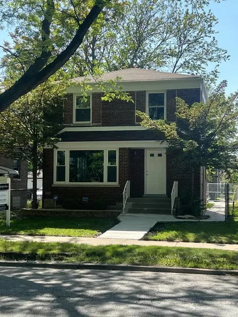 8834 S Jeffery Blvd, Chicago, IL 60617