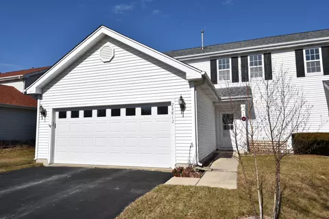 28812 Sawmill Ln #28812, Lakemoor, IL 60051