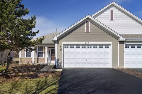 817 Bellevue Cir, Oswego, IL 60543