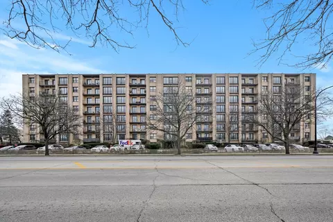4601 W Touhy Ave #608, Lincolnwood, IL 60712