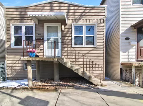 3325 S Lituanica Ave, Chicago, IL 60608