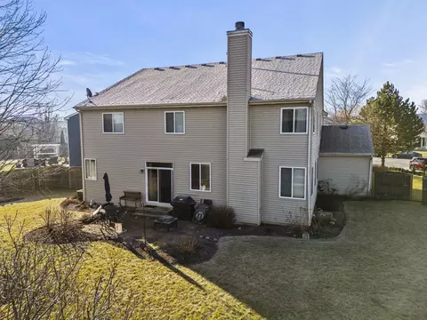 Exterior - 25132 Constitution Ct, Plainfield, IL 60544 photo 3 of 8