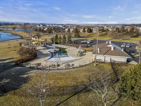 View/Area - 25132 Constitution Ct, Plainfield, IL 60544 photo 7 of 8