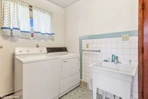 807 Murphy Dr, Joliet, IL 60435 photo 13