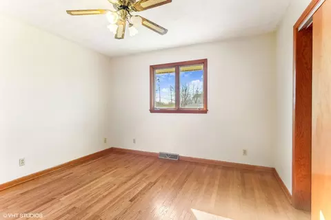 807 Murphy Dr, Joliet, IL 60435 photo 10