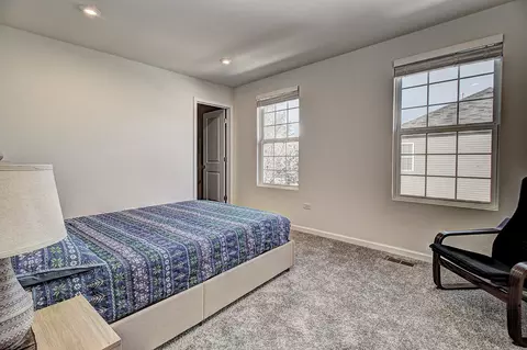 Bedroom - 16422 Hidden River Cir, Plainfield, IL 60586 photo 4 of 4