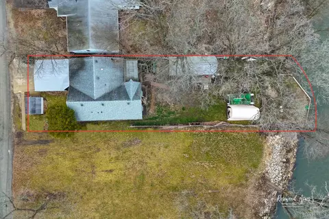 Exterior - 193 S Laurel Rd, Kankakee, IL 60901 photo 11 of 12