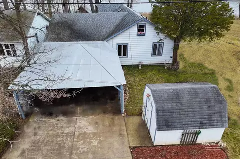 Exterior - 193 S Laurel Rd, Kankakee, IL 60901 photo 5 of 12