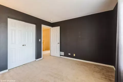 2371 Lundquist Dr, Aurora, IL 60503 photo 12