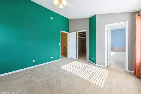 2371 Lundquist Dr, Aurora, IL 60503 photo 8