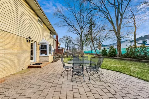 1020 Rolling Pass, Glenview, IL 60025 photo 3