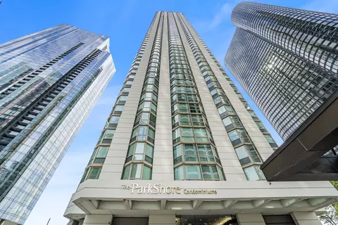 195 N Harbor Dr #4107, Chicago, IL 60601