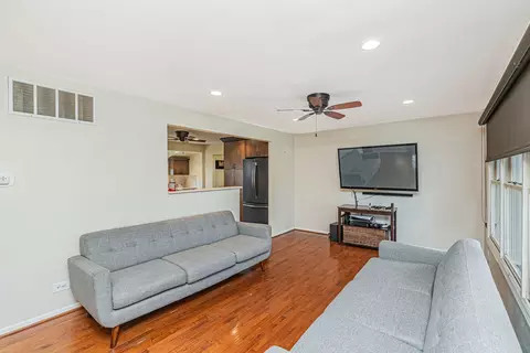 Living - 2901 Swallow Ln, Rolling Meadows, IL 60008 photo 3 of 3