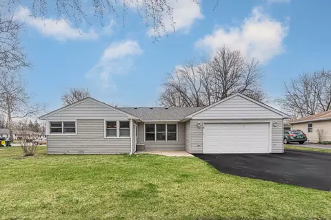 2901 Swallow Ln, Rolling Meadows, IL 60008