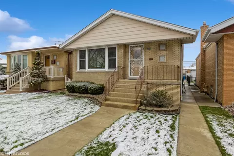 6254 W 64th St, Chicago, IL 60638
