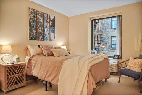 40 E Delaware Pl #1104, Chicago, IL 60611 photo 3