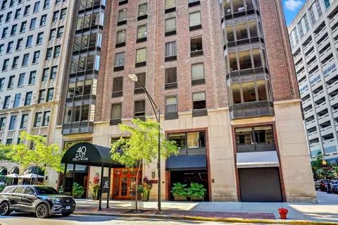 40 E Delaware Pl #1104, Chicago, IL 60611