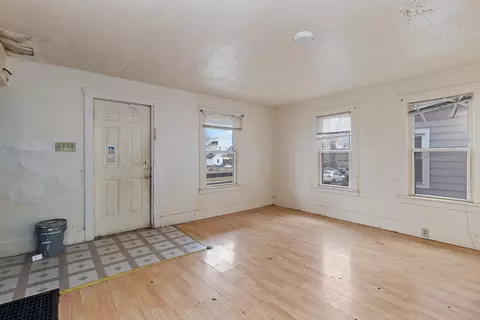 471 N Washington Ave, Kankakee, IL 60901 photo 2
