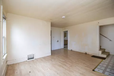 471 N Washington Ave, Kankakee, IL 60901 photo 3