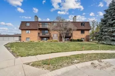 4190 Mallard Ct #7, Bettendorf, IA 52722