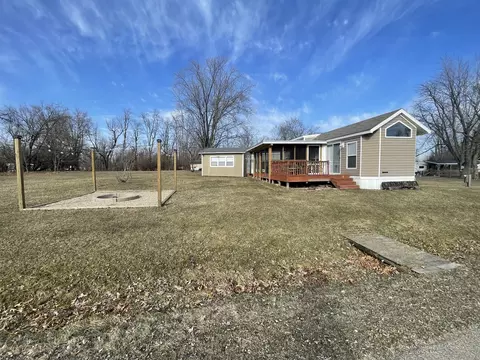 29-379 Woodhaven Lks, Sublette, IL 61367