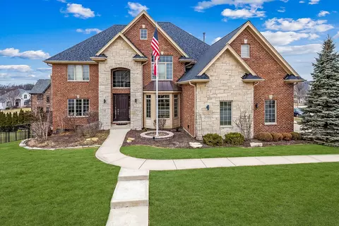 12604 Thornberry Dr, Lemont, IL 60439
