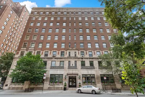 1255 N State Pkwy #9J, Chicago, IL 60610