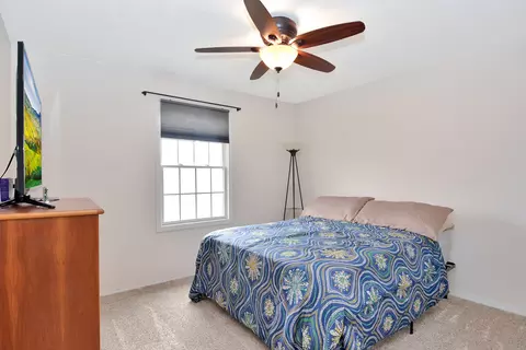 Bedroom - 712 Clairidge Green Cc Ct, Normal, IL 61761 photo 7 of 9