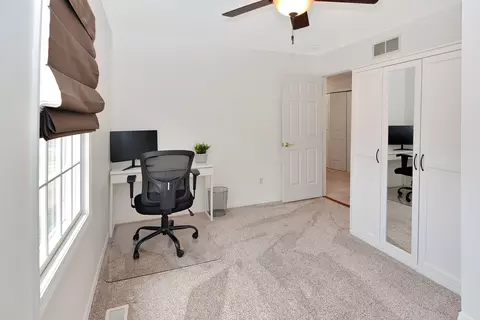 Bedroom - 712 Clairidge Green Cc Ct, Normal, IL 61761 photo 5 of 9