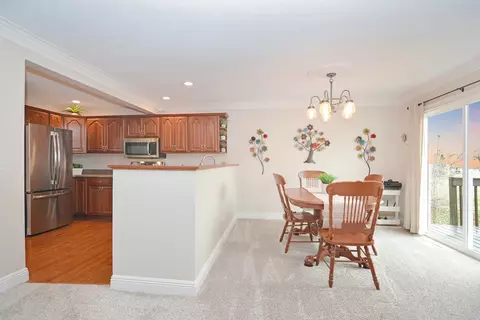 Dining - 712 Clairidge Green Cc Ct, Normal, IL 61761 photo 2 of 8