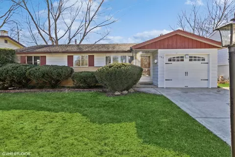 587 Maple Dr, Buffalo Grove, IL 60089