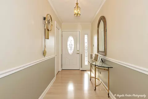 Entry Way - 1140 Hassell Rd, Hoffman Estates, IL 60169 photo 1 of 1