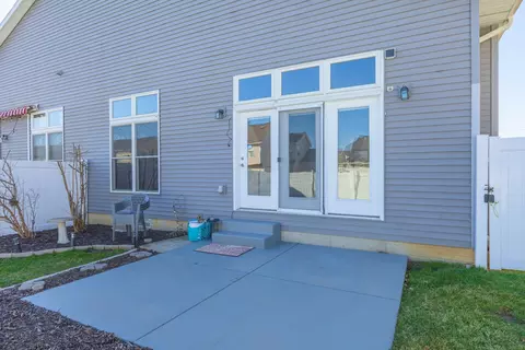 Exterior - 3204 Shepard Rd, Normal, IL 61761 photo 3 of 6